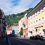 Graf Von Szálloda Merano