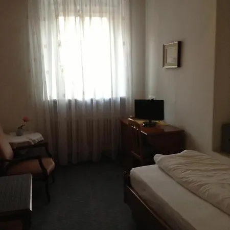 Hotel Graf Von 3*